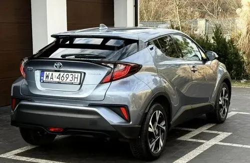 TOYOTA C-HR 