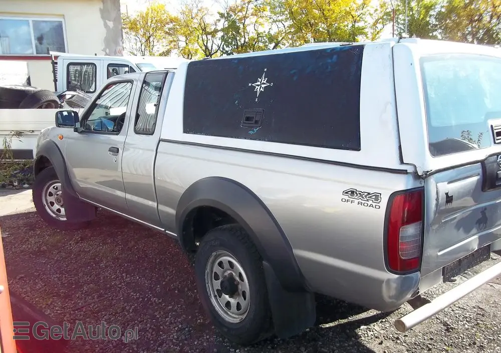 NISSAN NP300 Pickup 