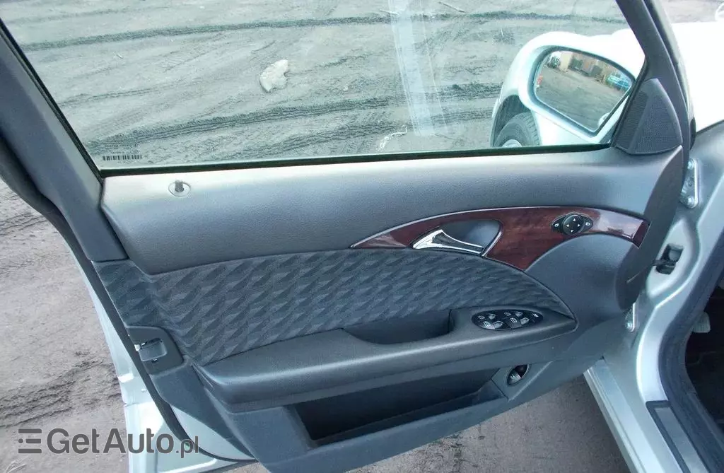 MERCEDES-BENZ Klasa E 