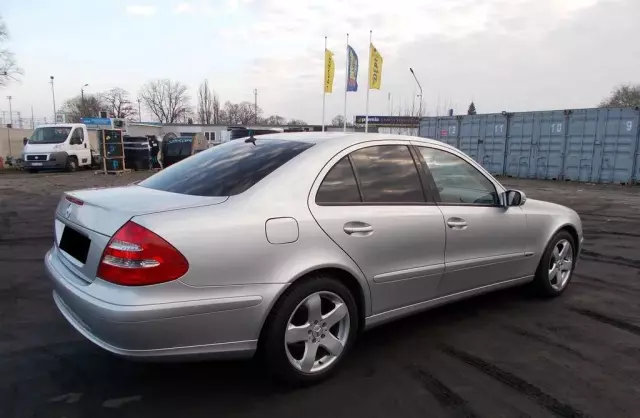 MERCEDES-BENZ Klasa E 