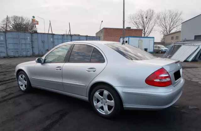 MERCEDES-BENZ Klasa E 