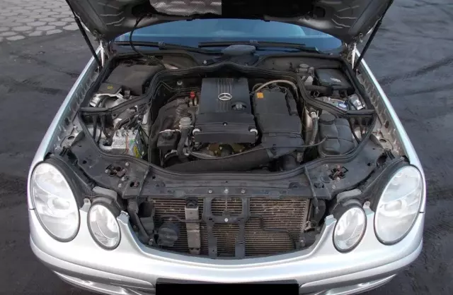 MERCEDES-BENZ Klasa E 