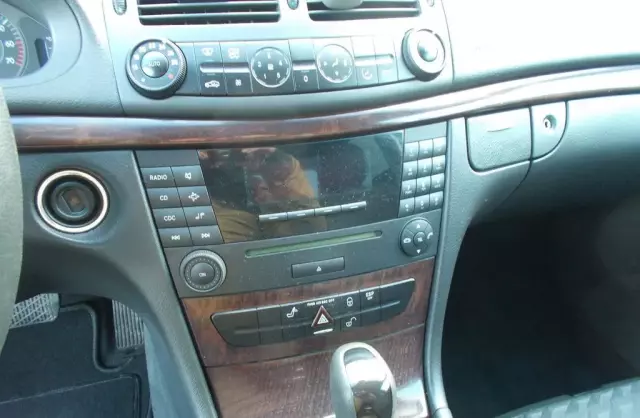 MERCEDES-BENZ Klasa E 