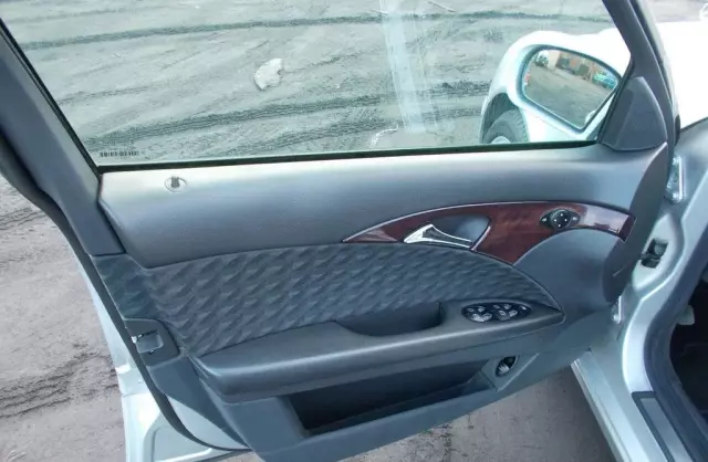 MERCEDES-BENZ Klasa E 