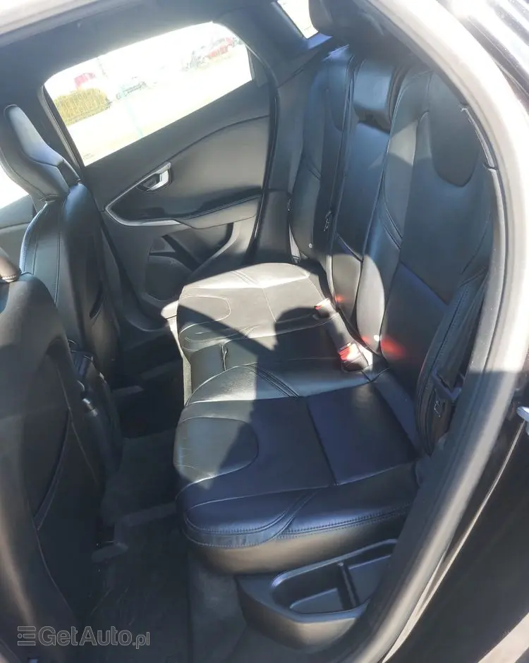 VOLVO V40 D2 Momentum