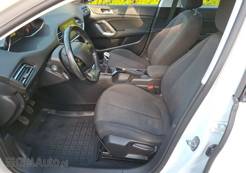 PEUGEOT 308 1.5 BlueHDi Active Pack Business S&S
