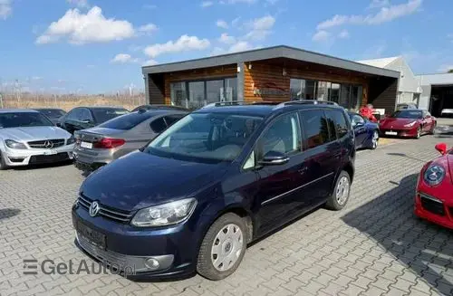 VOLKSWAGEN Touran 