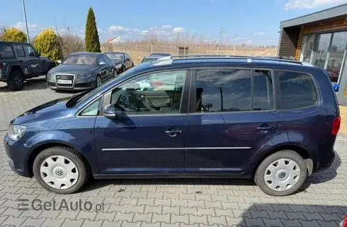 VOLKSWAGEN Touran 