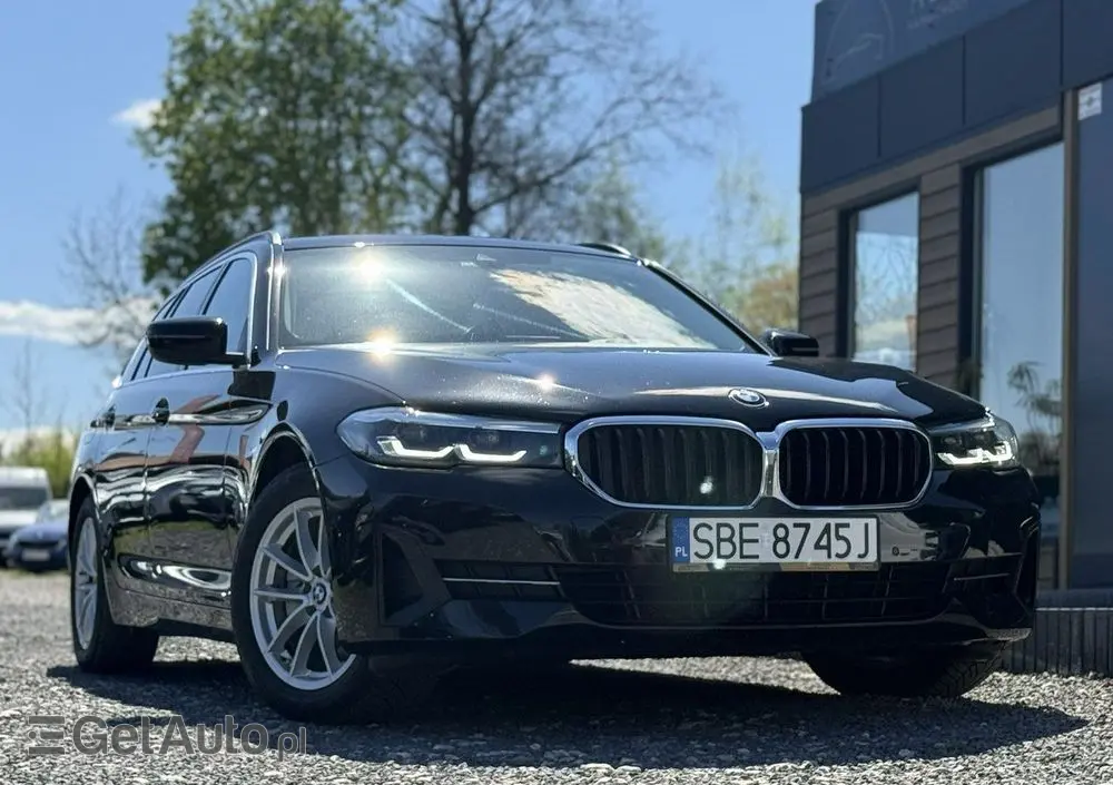 BMW Seria 5 518d mHEV Business Edition