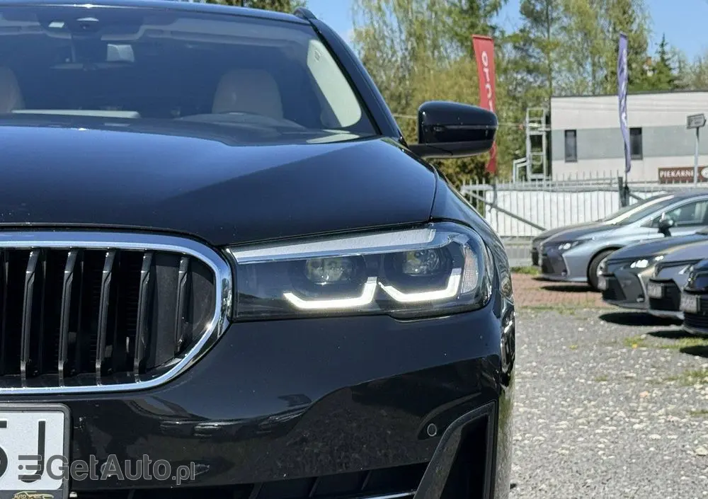BMW Seria 5 518d mHEV Business Edition