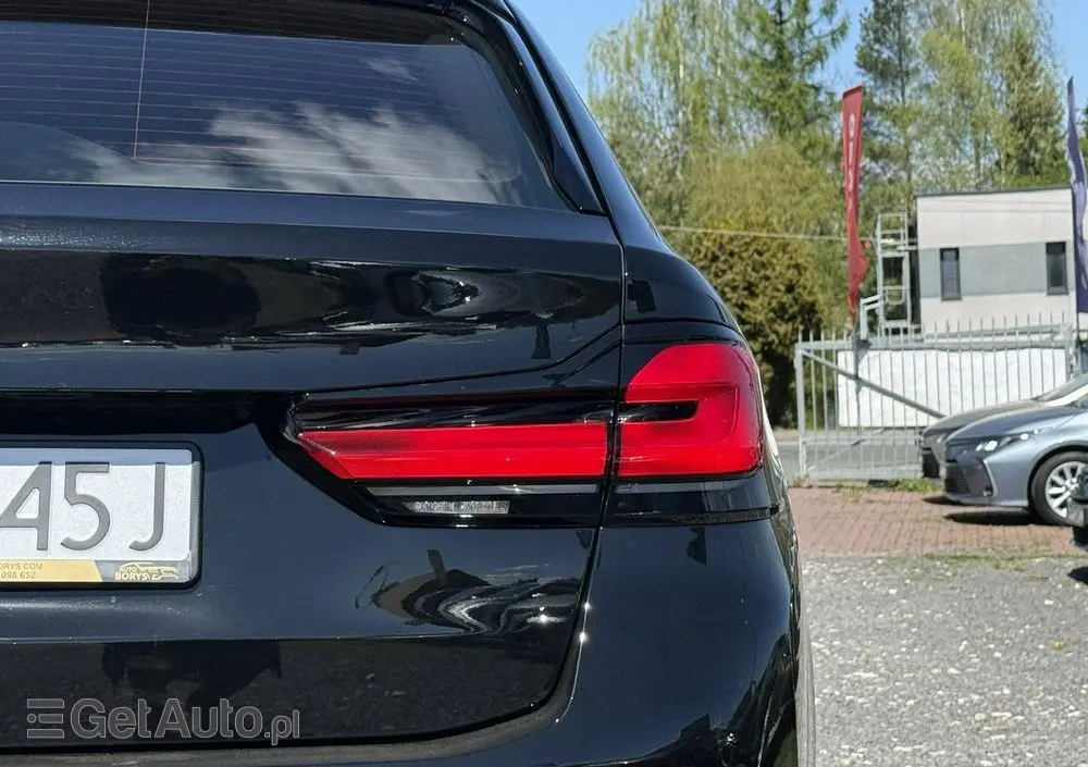 BMW Seria 5 518d mHEV Business Edition