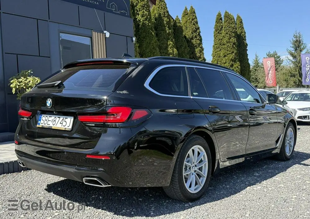 BMW Seria 5 518d mHEV Business Edition
