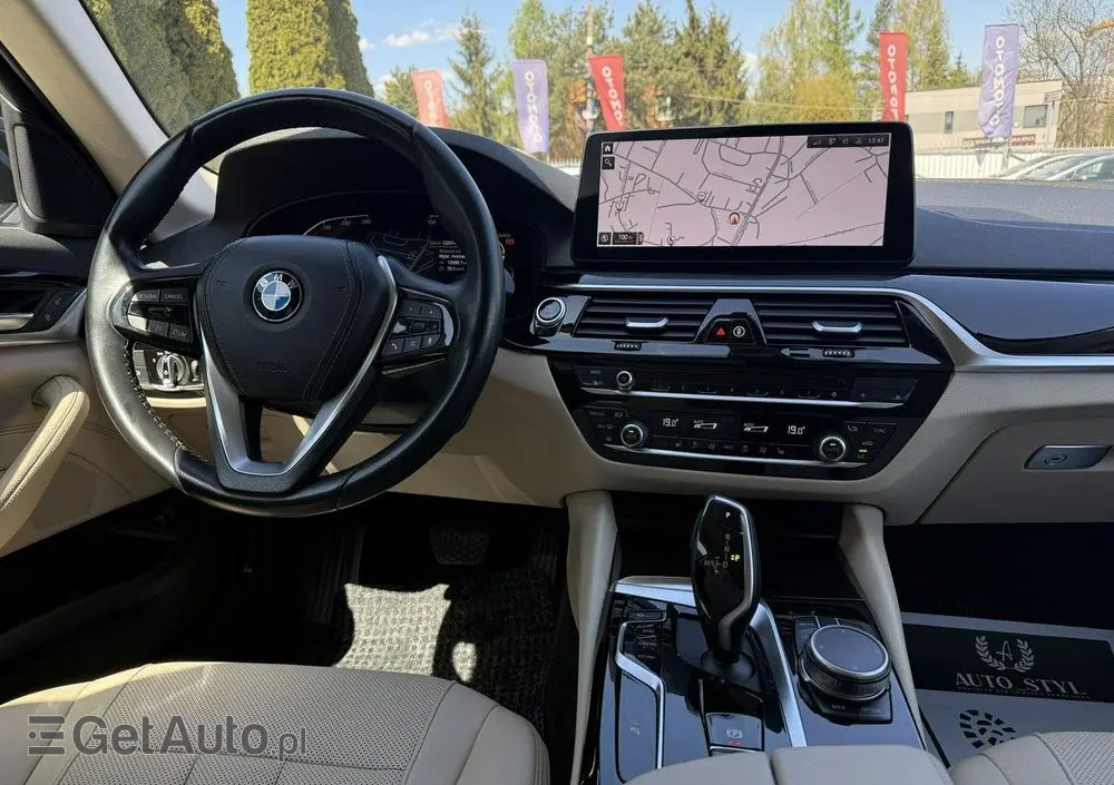 BMW Seria 5 518d mHEV Business Edition