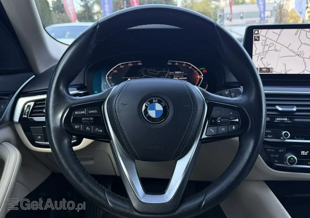 BMW Seria 5 518d mHEV Business Edition
