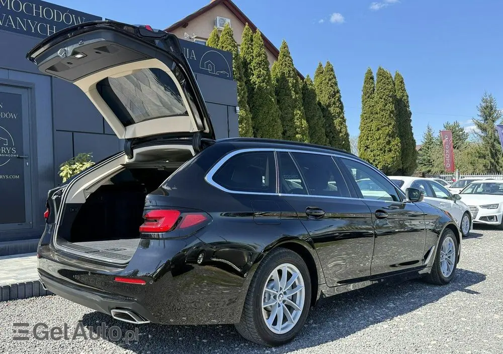 BMW Seria 5 518d mHEV Business Edition