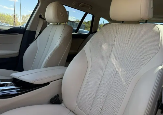 BMW Seria 5 518d mHEV Business Edition
