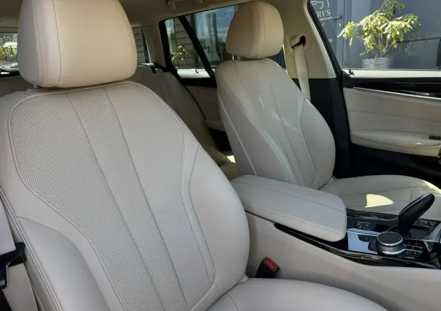BMW Seria 5 518d mHEV Business Edition
