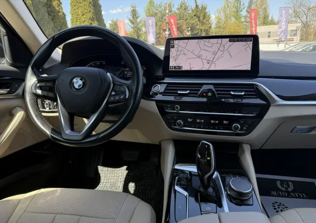 BMW Seria 5 518d mHEV Business Edition