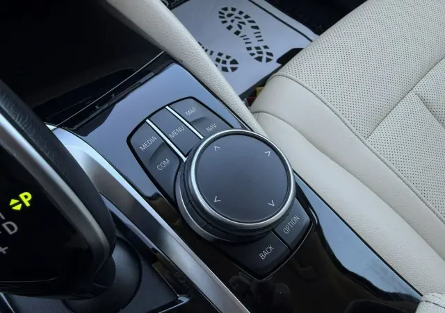 BMW Seria 5 518d mHEV Business Edition