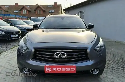 INFINITI QX70 