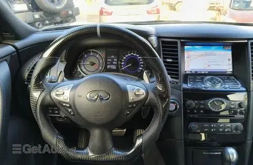 INFINITI QX70 