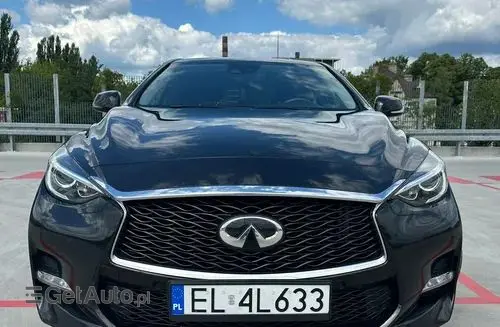 INFINITI Q30 