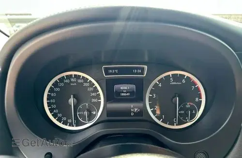 INFINITI Q30 