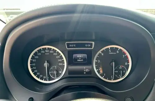 INFINITI Q30 