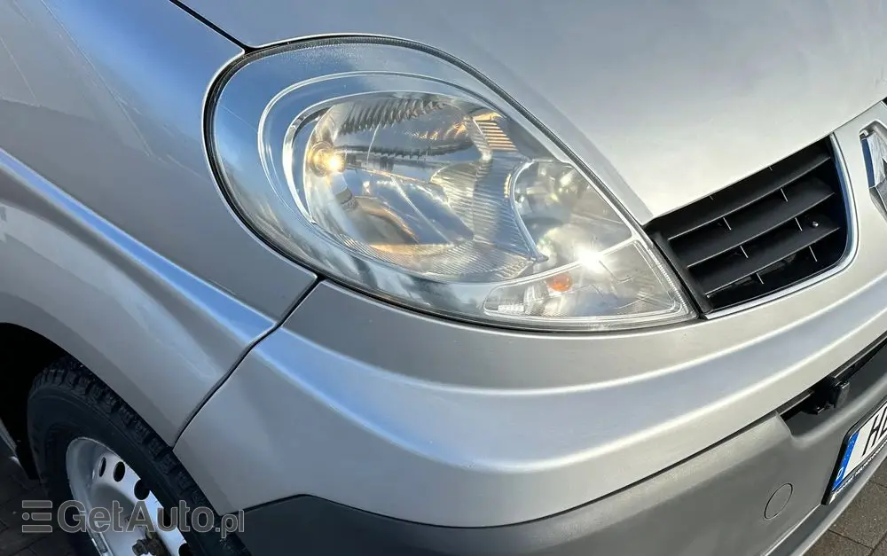 RENAULT Trafic II L2H1 