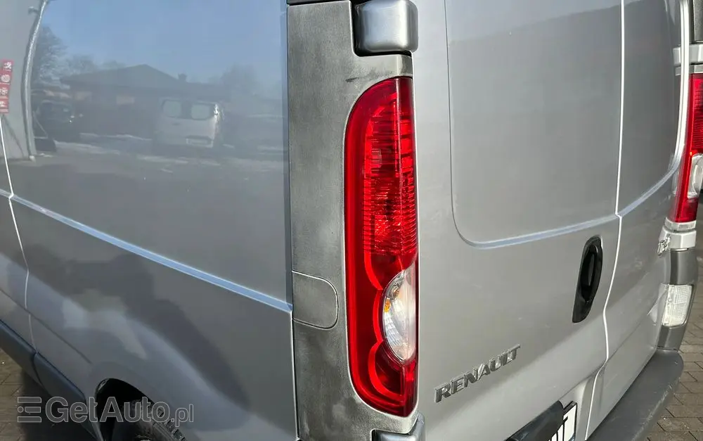 RENAULT Trafic II L2H1 