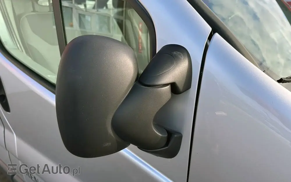 RENAULT Trafic II L2H1 