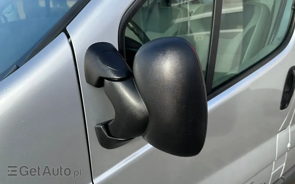 RENAULT Trafic II L2H1 