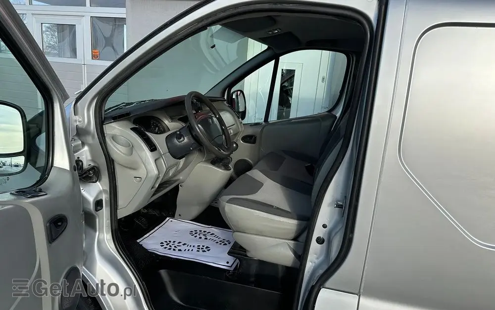 RENAULT Trafic II L2H1 