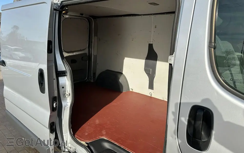 RENAULT Trafic II L2H1 