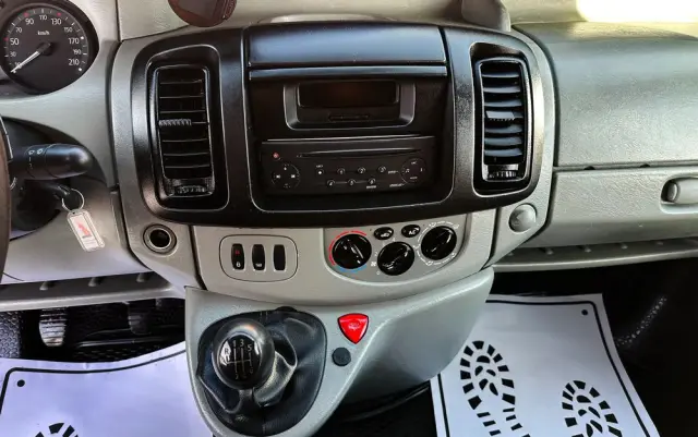 RENAULT Trafic II L2H1 