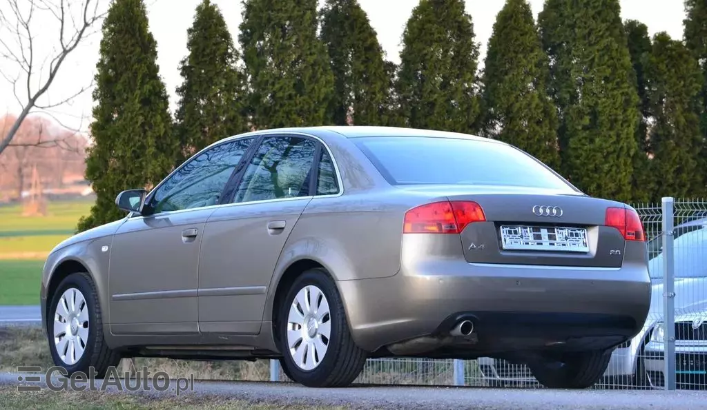 AUDI A4 