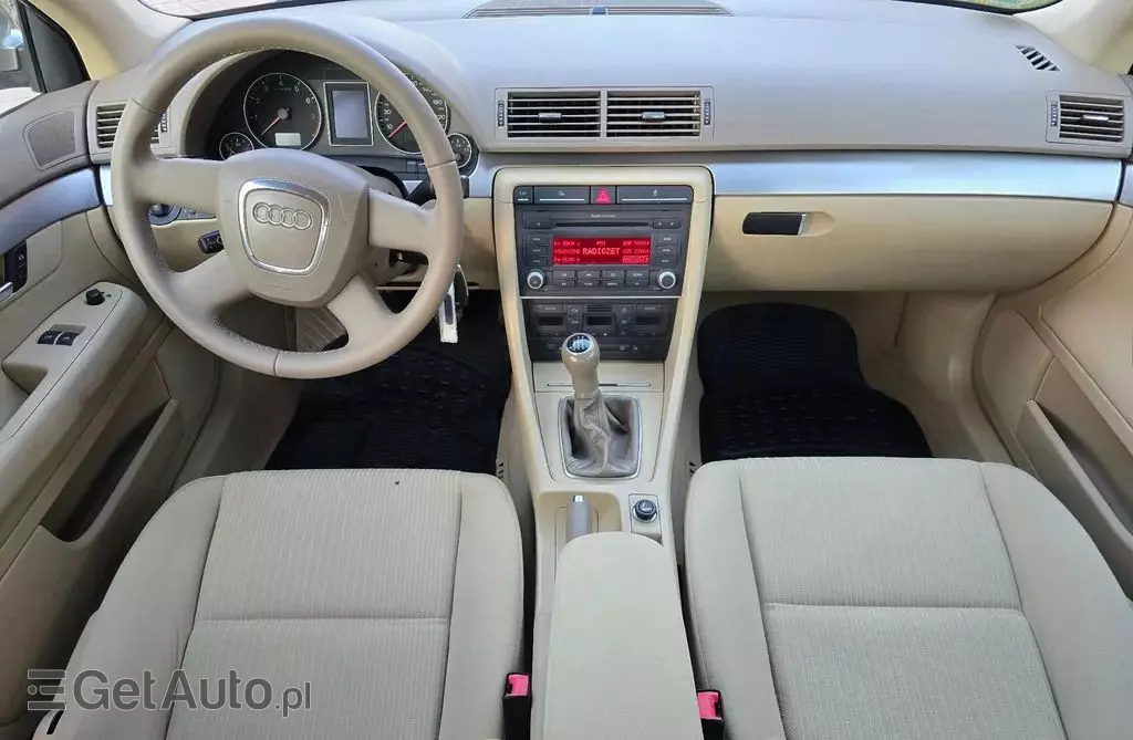 AUDI A4 