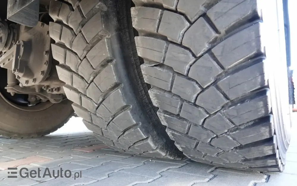 RENAULT C 430 / 8x4 / SKRZYNIOWY 7 M + HDS PALFINGER 33002 -wysów: 14,5 M / UDŹWIG 9800 KG / STEROWANIE RADIOWE / ROTATOR / EURO 6 