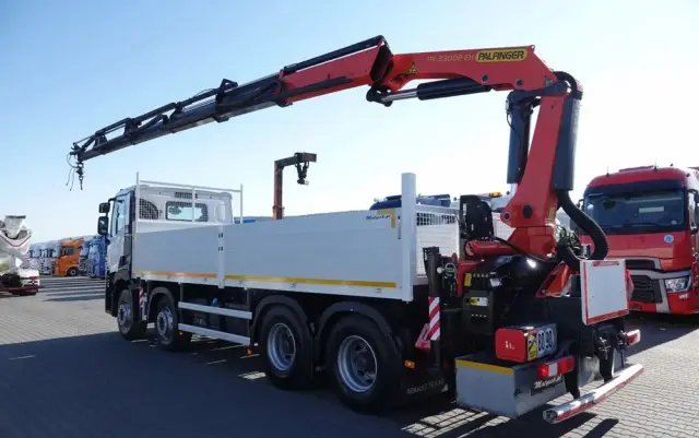 RENAULT C 430 / 8x4 / SKRZYNIOWY 7 M + HDS PALFINGER 33002 -wysów: 14,5 M / UDŹWIG 9800 KG / STEROWANIE RADIOWE / ROTATOR / EURO 6 