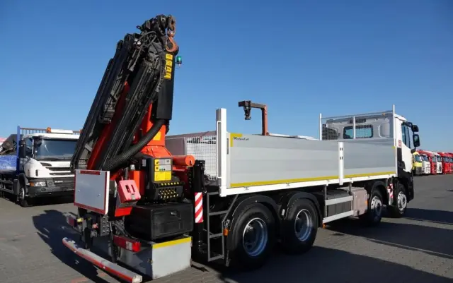 RENAULT C 430 / 8x4 / SKRZYNIOWY 7 M + HDS PALFINGER 33002 -wysów: 14,5 M / UDŹWIG 9800 KG / STEROWANIE RADIOWE / ROTATOR / EURO 6 