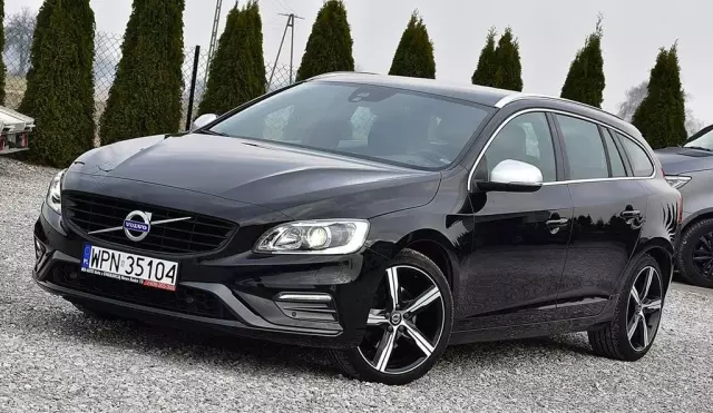 VOLVO V60 