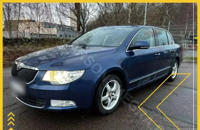 SKODA Superb 