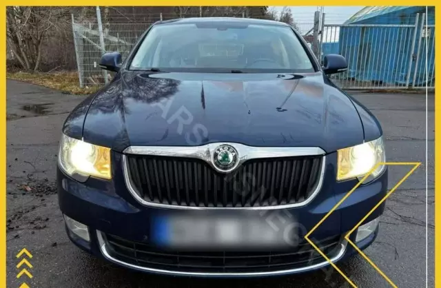 SKODA Superb 