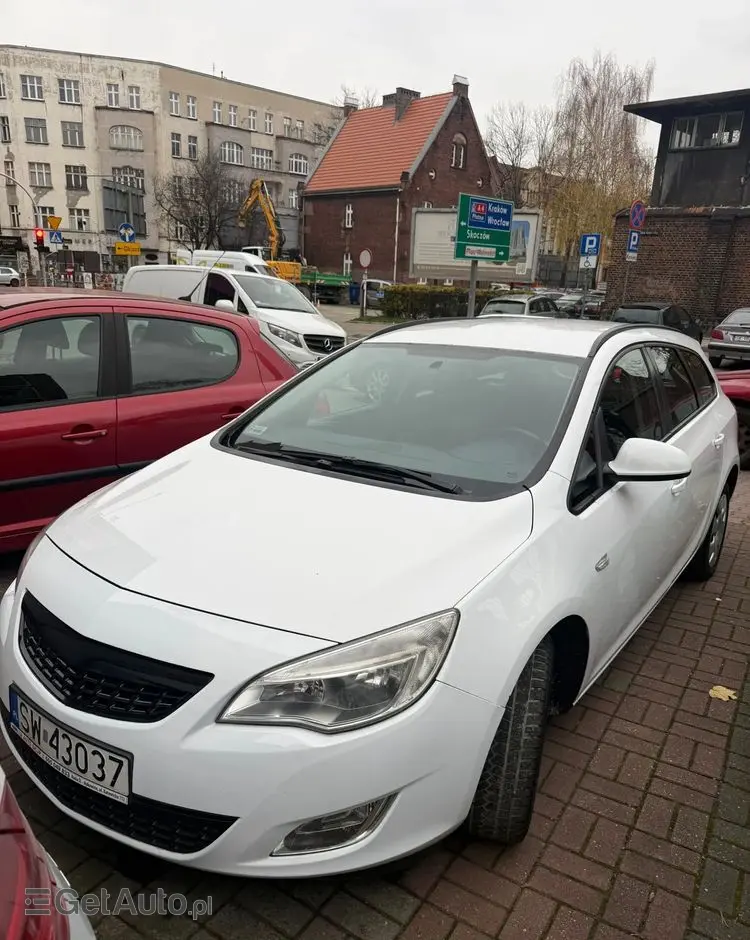 OPEL Astra 1.7 CDTI DPF (119g) Edition