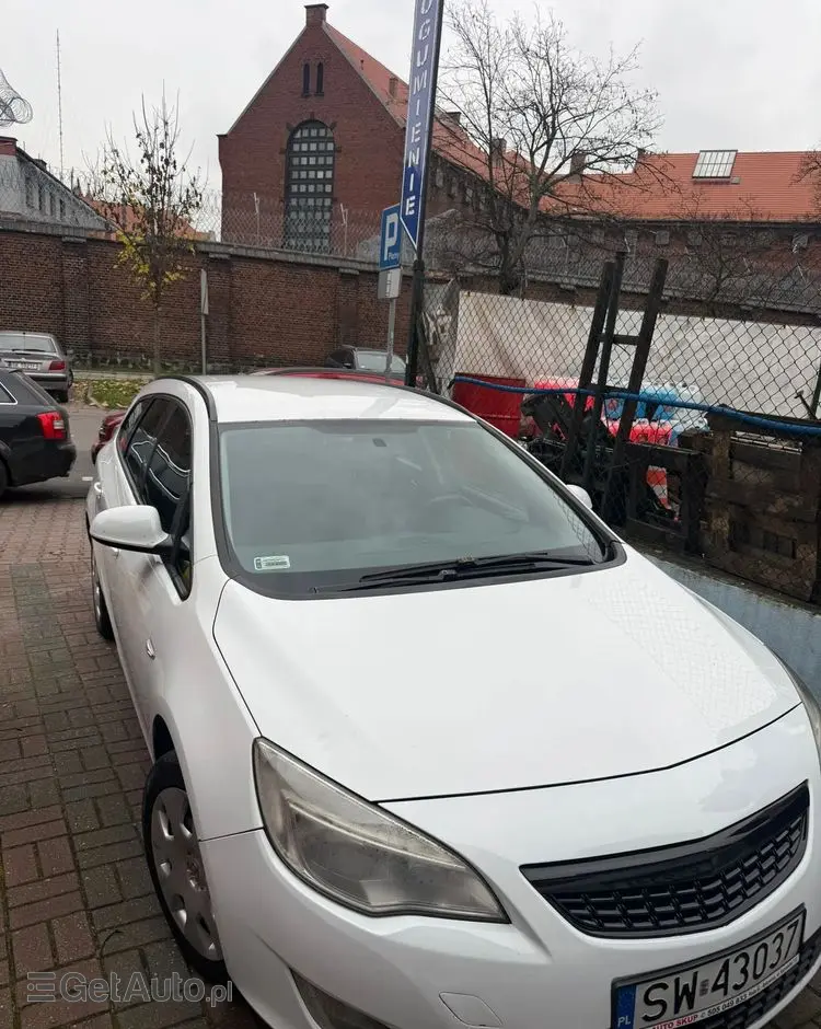 OPEL Astra 1.7 CDTI DPF (119g) Edition