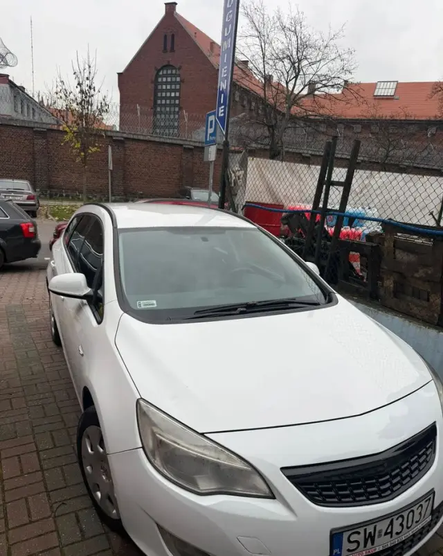 OPEL Astra 1.7 CDTI DPF (119g) Edition
