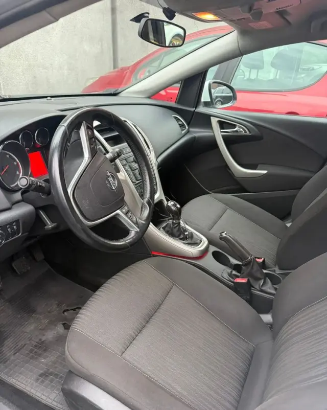 OPEL Astra 1.7 CDTI DPF (119g) Edition