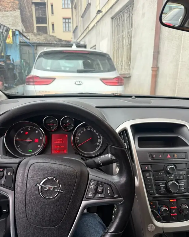 OPEL Astra 1.7 CDTI DPF (119g) Edition