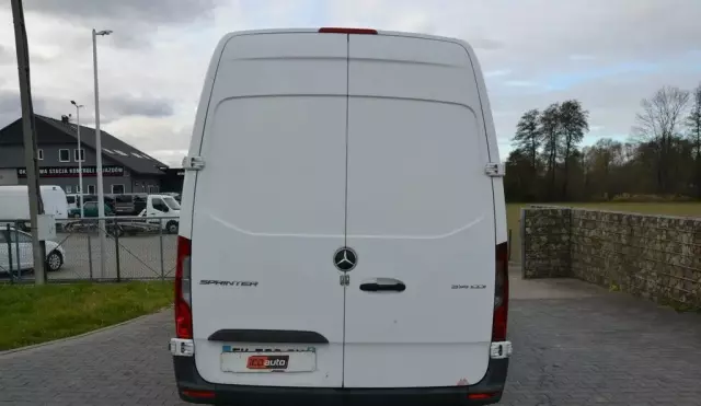 MERCEDES-BENZ Sprinter 
