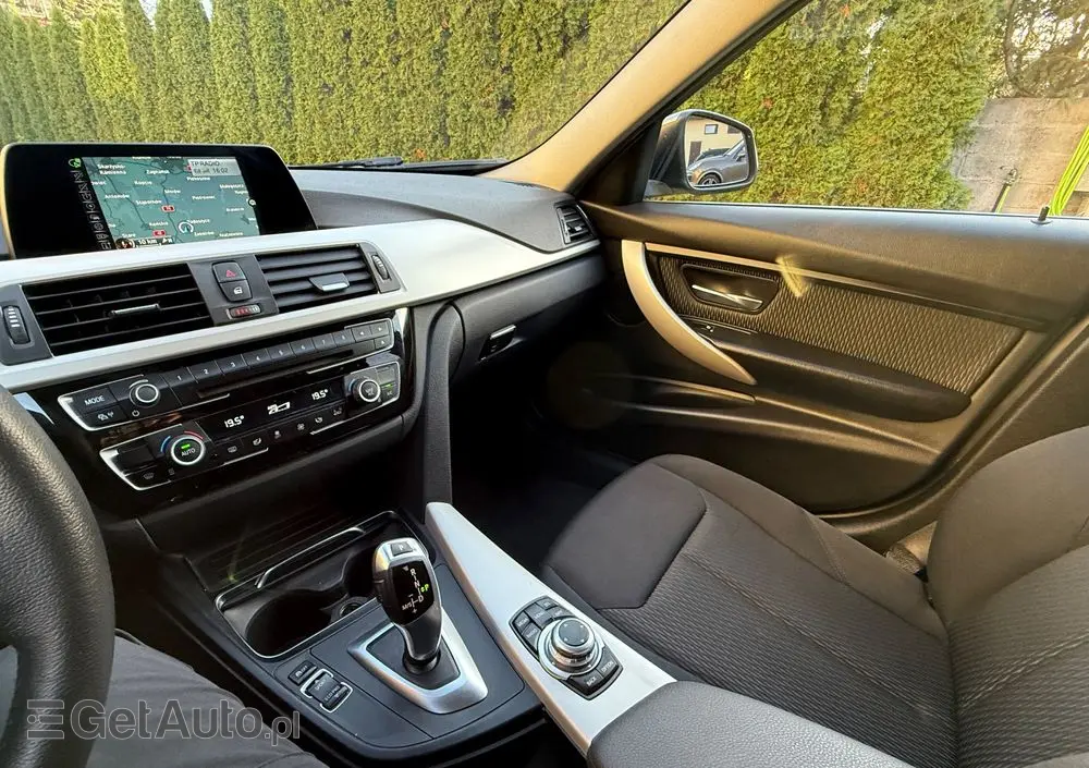 BMW Seria 3 320d Efficient Dynamics
